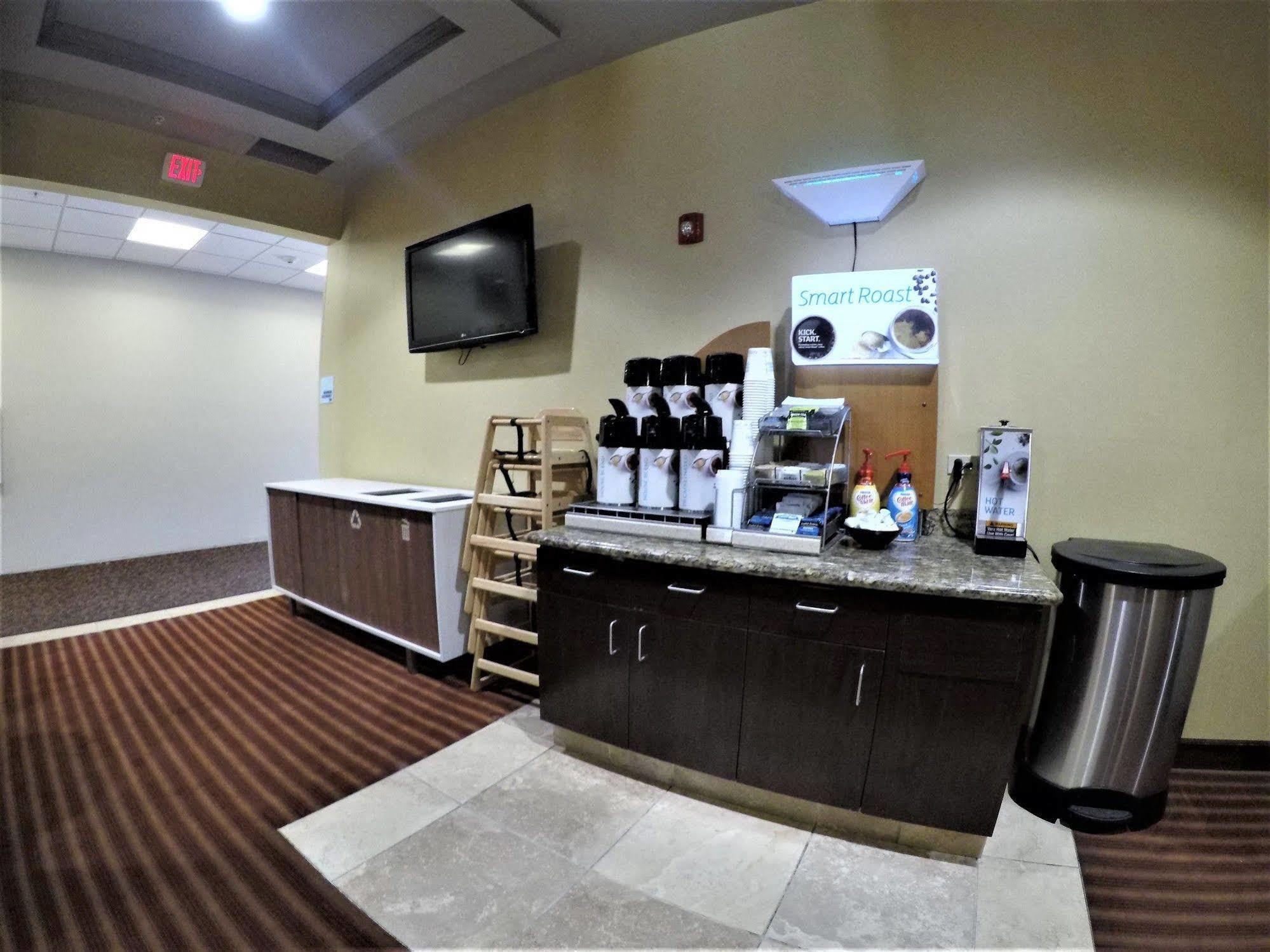 Holiday Inn Express Hotel & Suites Napa Valley-American Canyon By Ihg Zewnętrze zdjęcie